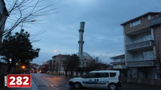 Tekirdağ'da şiddetli rüzgar nedeniyle cami minaresi zarar gördü