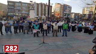 İHH’dan Doğu Türkistan’daki politikaları nedeniyle Çin mallarına ”boykot” çağrısı