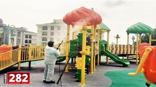 Çocuk parkları dezenfekte edildi