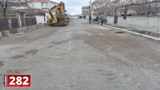 Sağlık Mahallesi’nde kaldırım çalışması