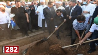 Başkan Yüksel Batı Trakya Türklerinin manevi önderi Ahmet Mete’nin cenazesine katıldı.