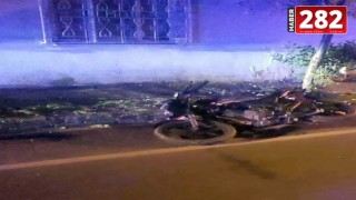 Kaldırıma çarpan motosikletin sürücüsü öldü, arkadaşı yaralı